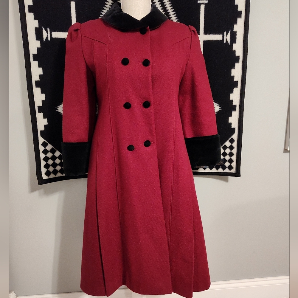 🥰 Vintage 70's Freeway Fashions Wool & Velvet Trim Button Front Overcoat, 10